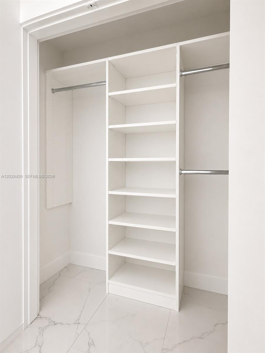 BISCAYNE BEACH CONDO - Residential Lease