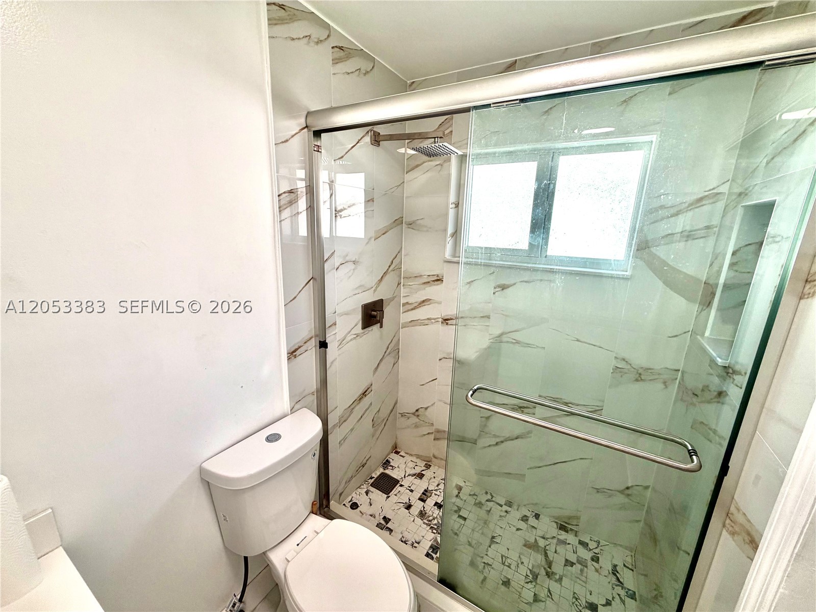 EVERGLADE LAND SALES CO - Residential Lease