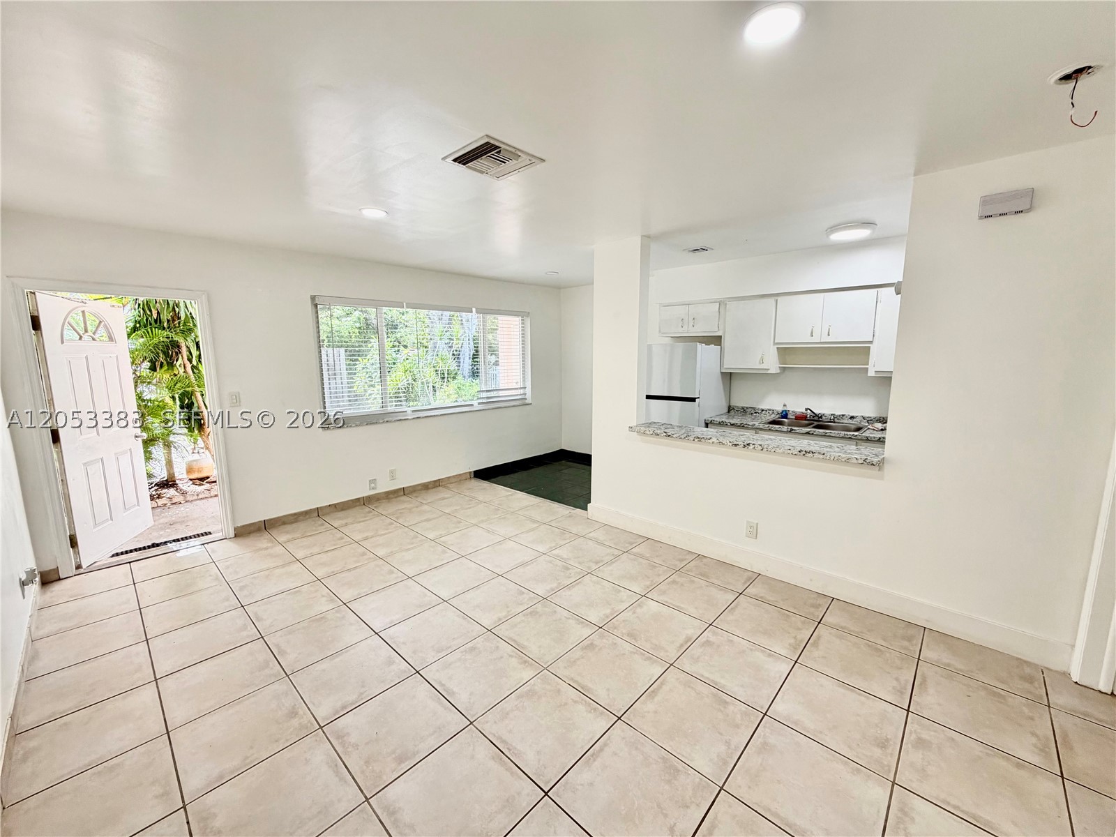 EVERGLADE LAND SALES CO - Residential Lease