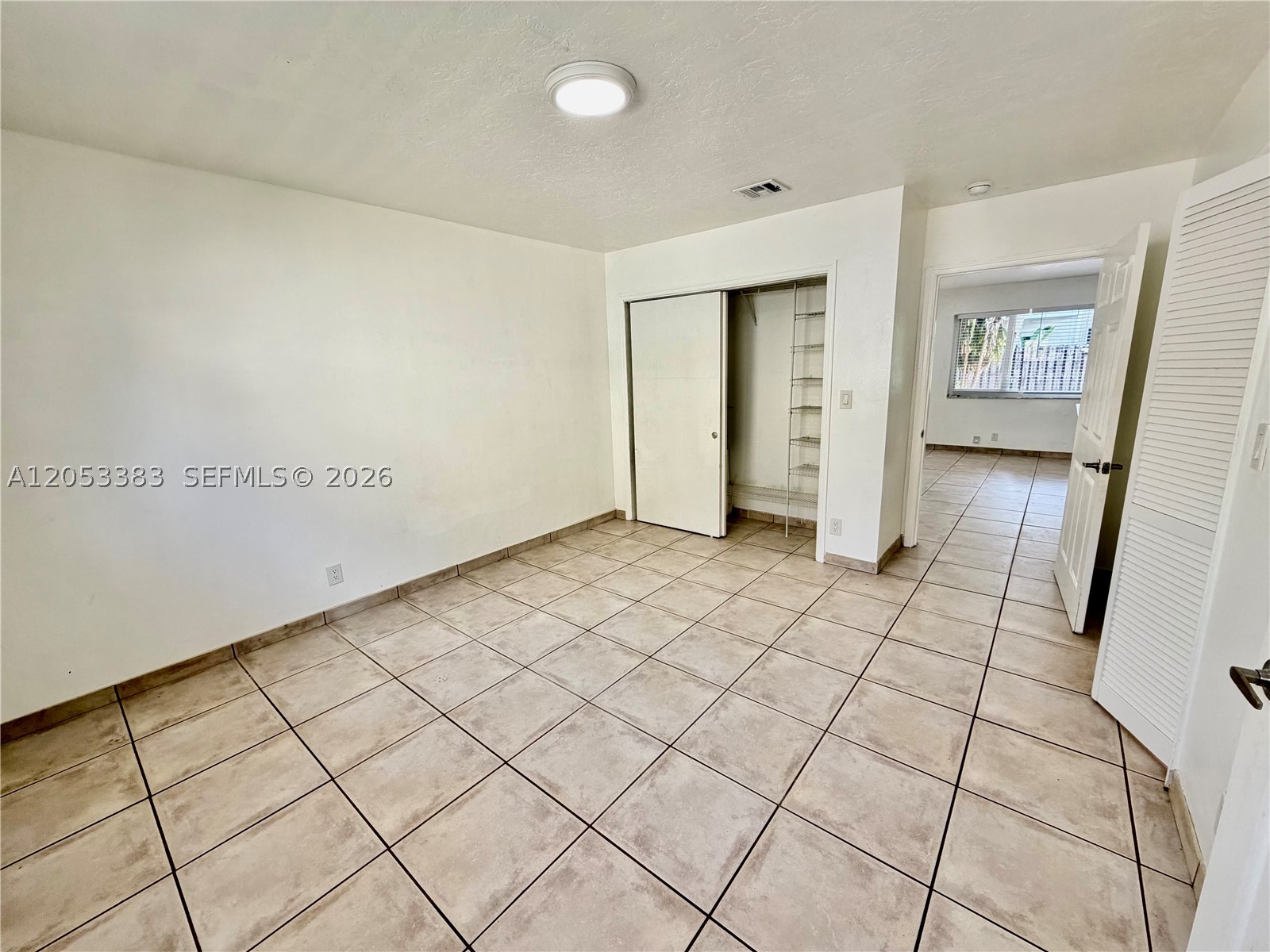 EVERGLADE LAND SALES CO - Residential Lease