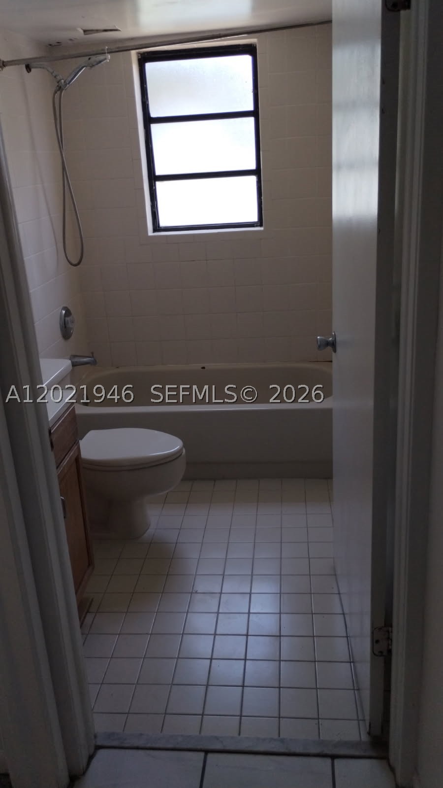 KENLAND POINTE CONDO III - Residential