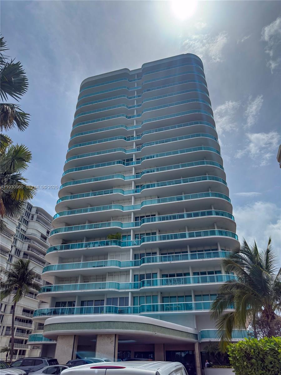 THE PALACE AT BAL HARBOUR - Residential