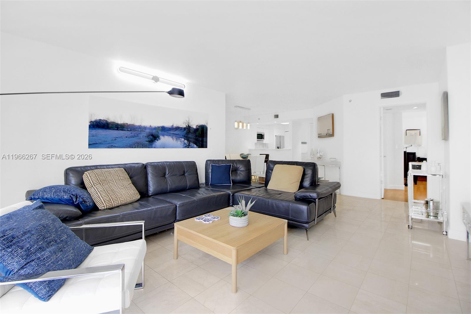 LEXCELLENCE CONDO - Residential