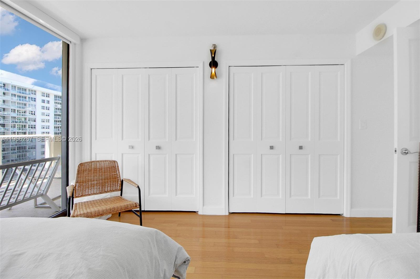 LEXCELLENCE CONDO - Residential