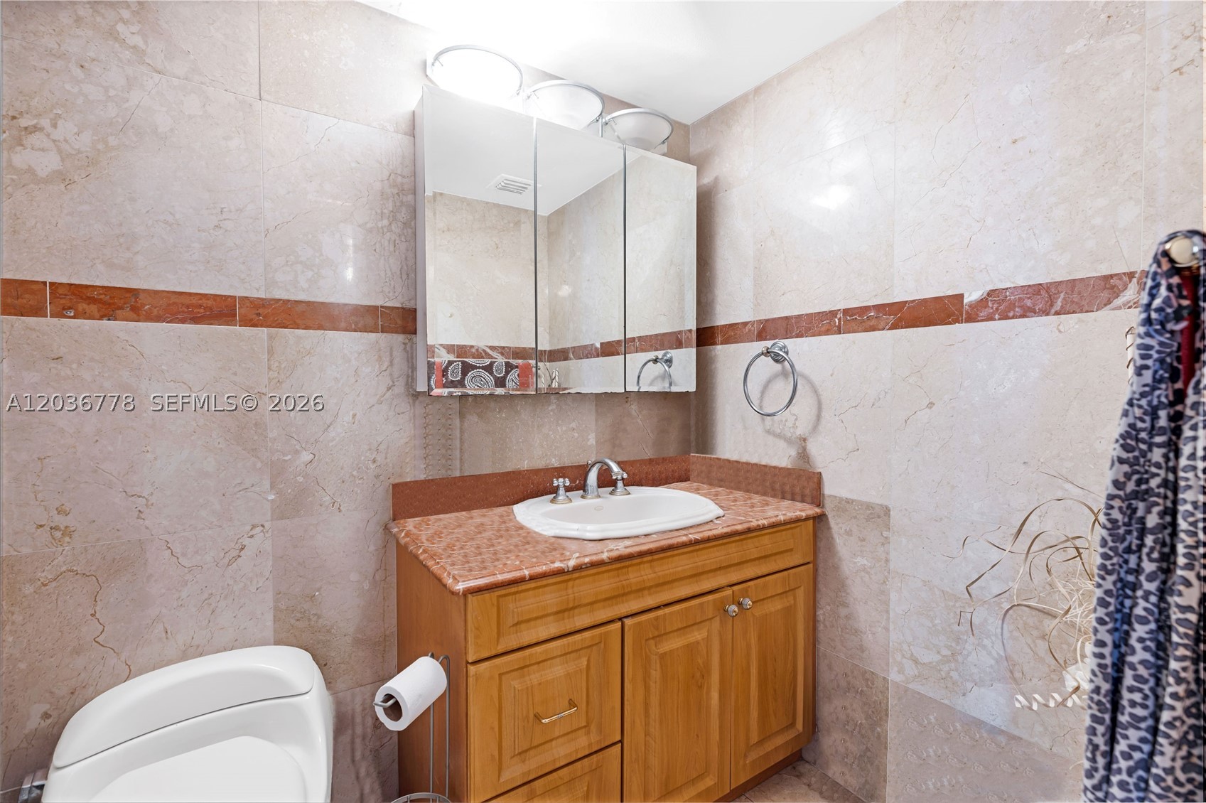 THE GRANDVIEW PALACE COND - Residential Lease