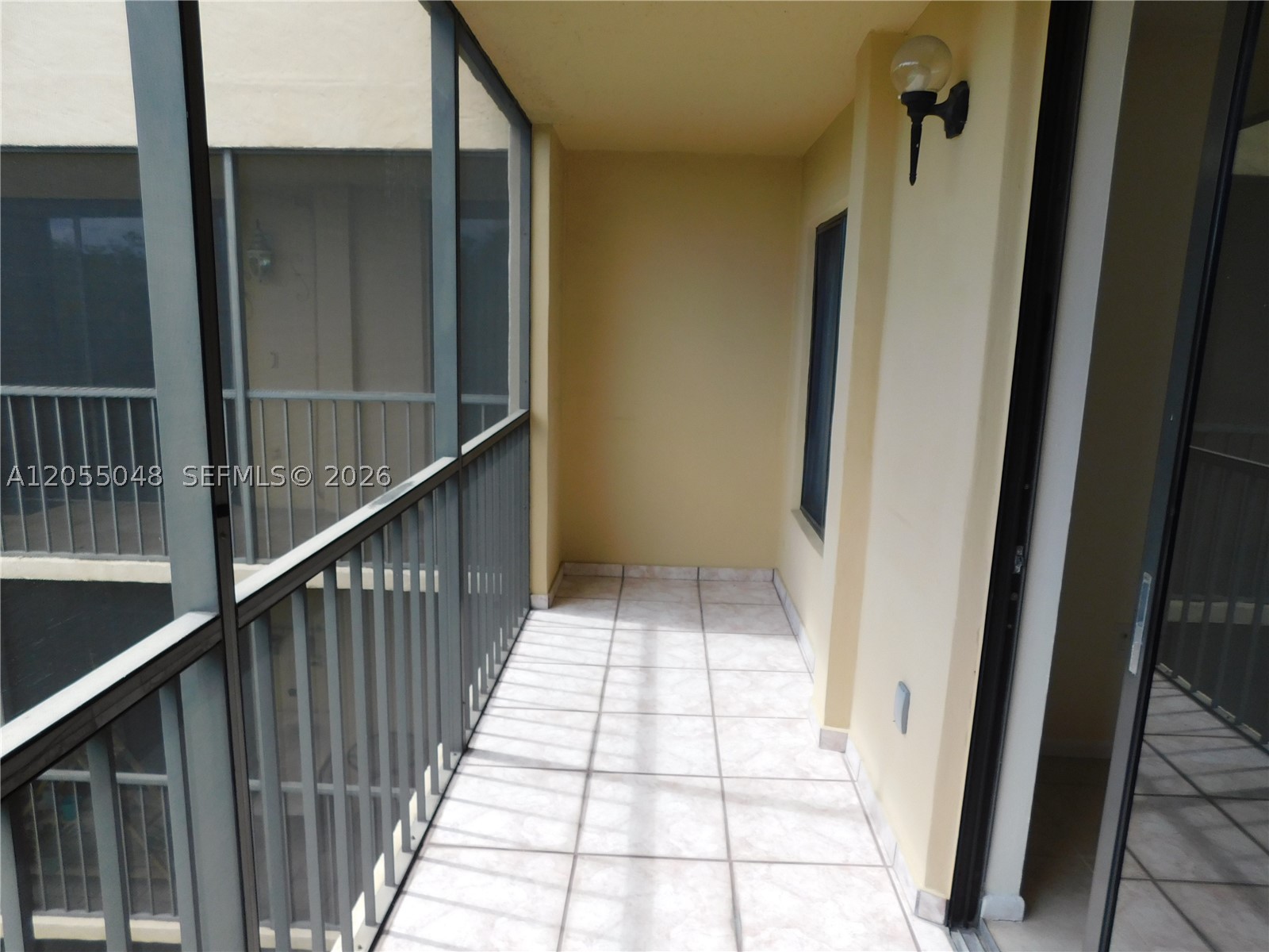 THE HORIZONS CONDO #5 - Residential Lease