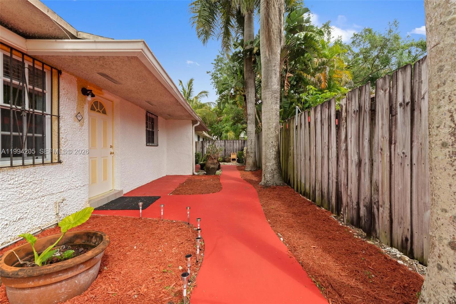 BISCAYNE REALTY COS - Residential Income