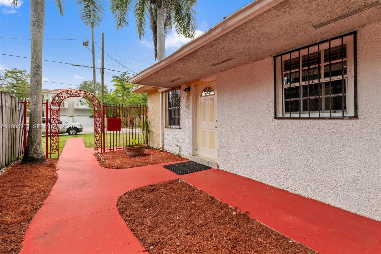 BISCAYNE REALTY COS - Residential Income