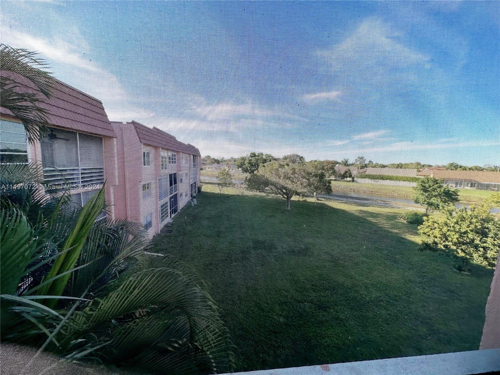 SUNRISE LAKES 126 CONDO - Residential