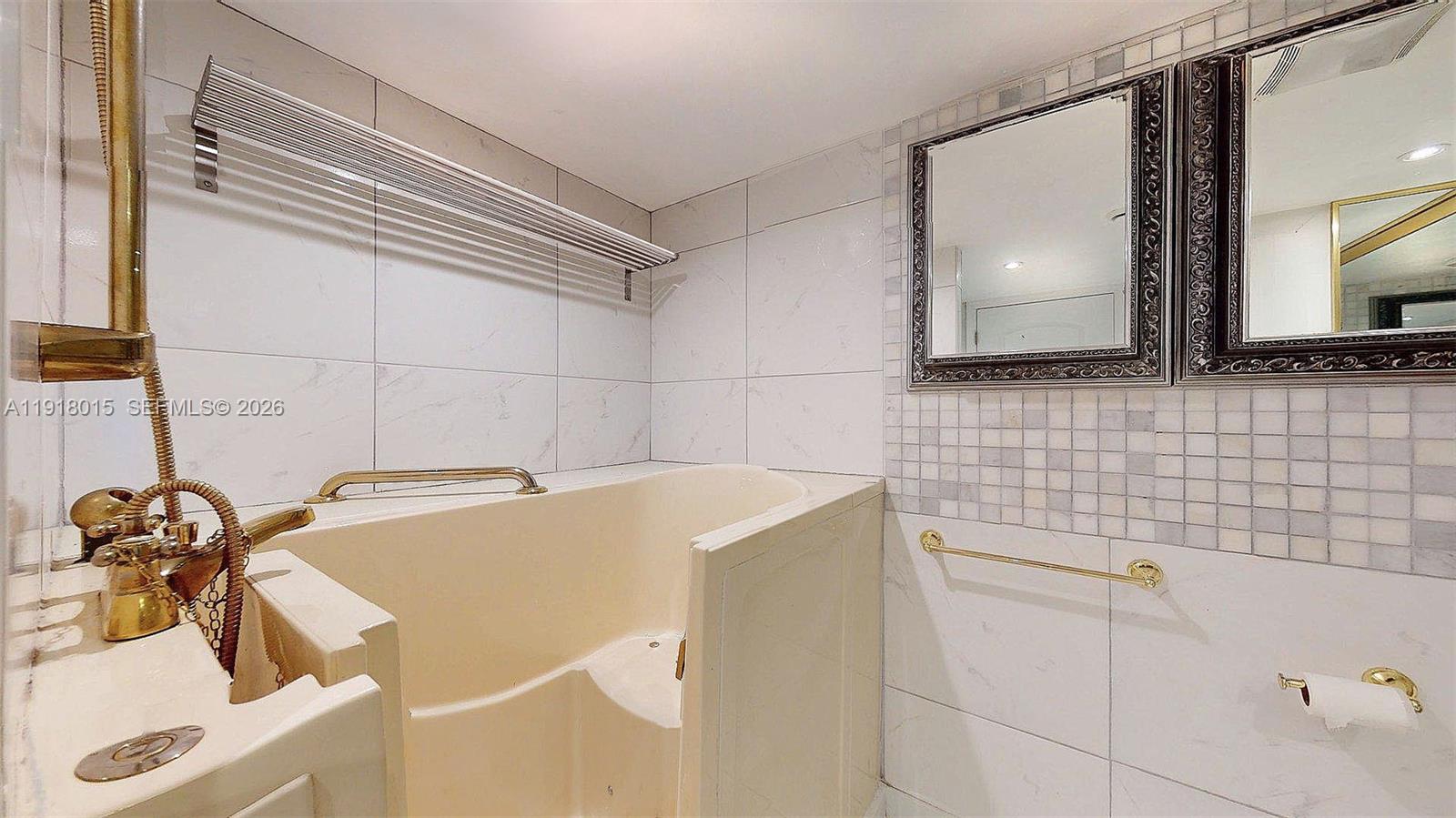 OCEANVIEW PARK CONDO - Residential