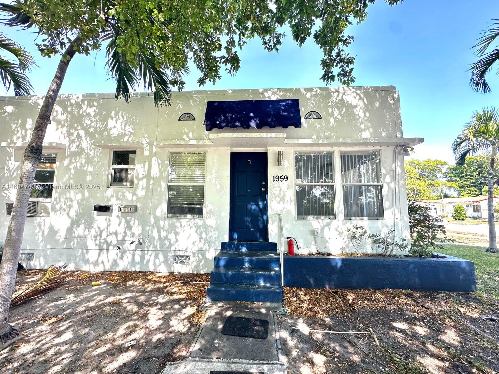 HOLLYWOOD SOUTH SIDE ADD - Residential Lease