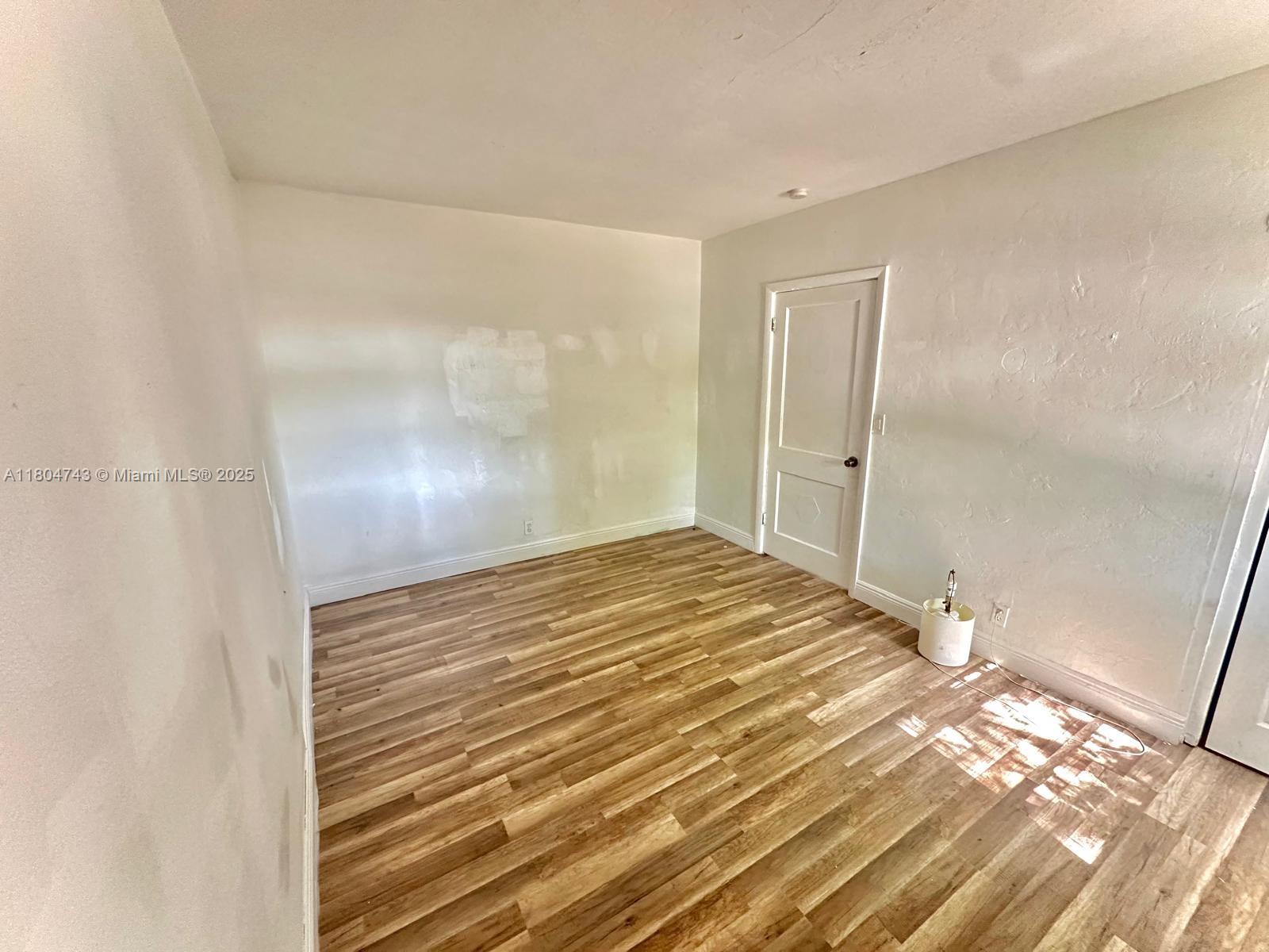 HOLLYWOOD SOUTH SIDE ADD - Residential Lease