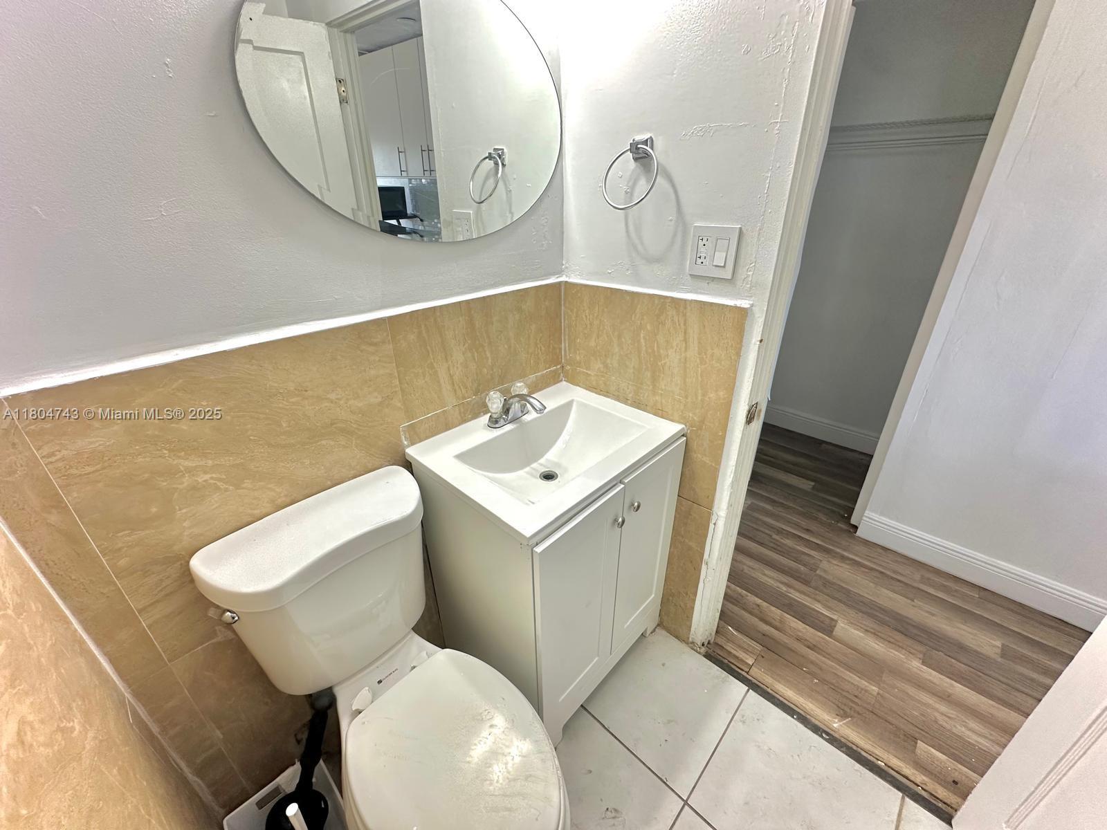 HOLLYWOOD SOUTH SIDE ADD - Residential Lease