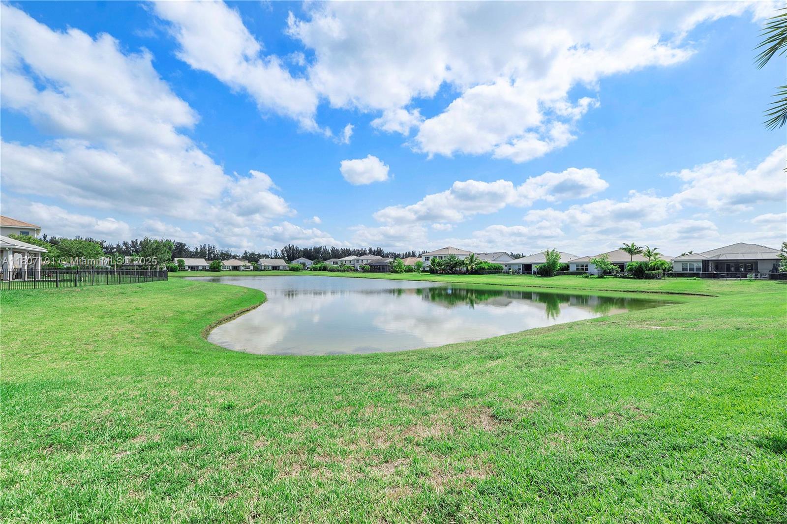 HAMMOCKS OF WESTLAKE - Residential Lease