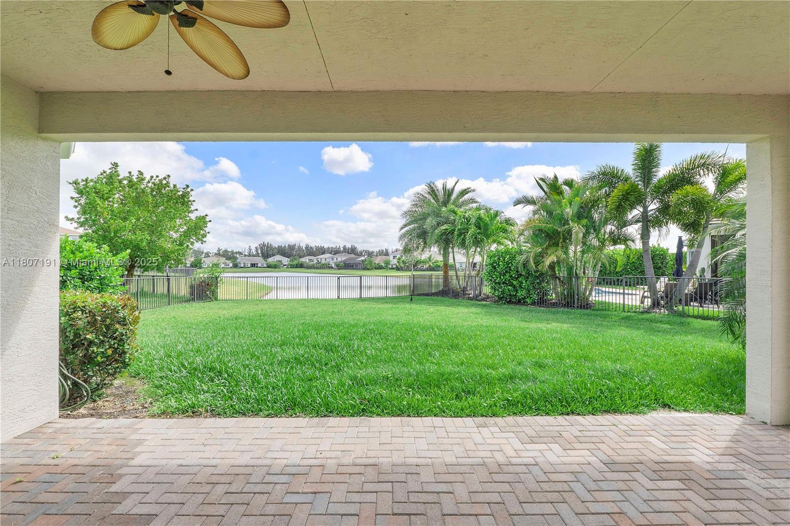 HAMMOCKS OF WESTLAKE - Residential Lease