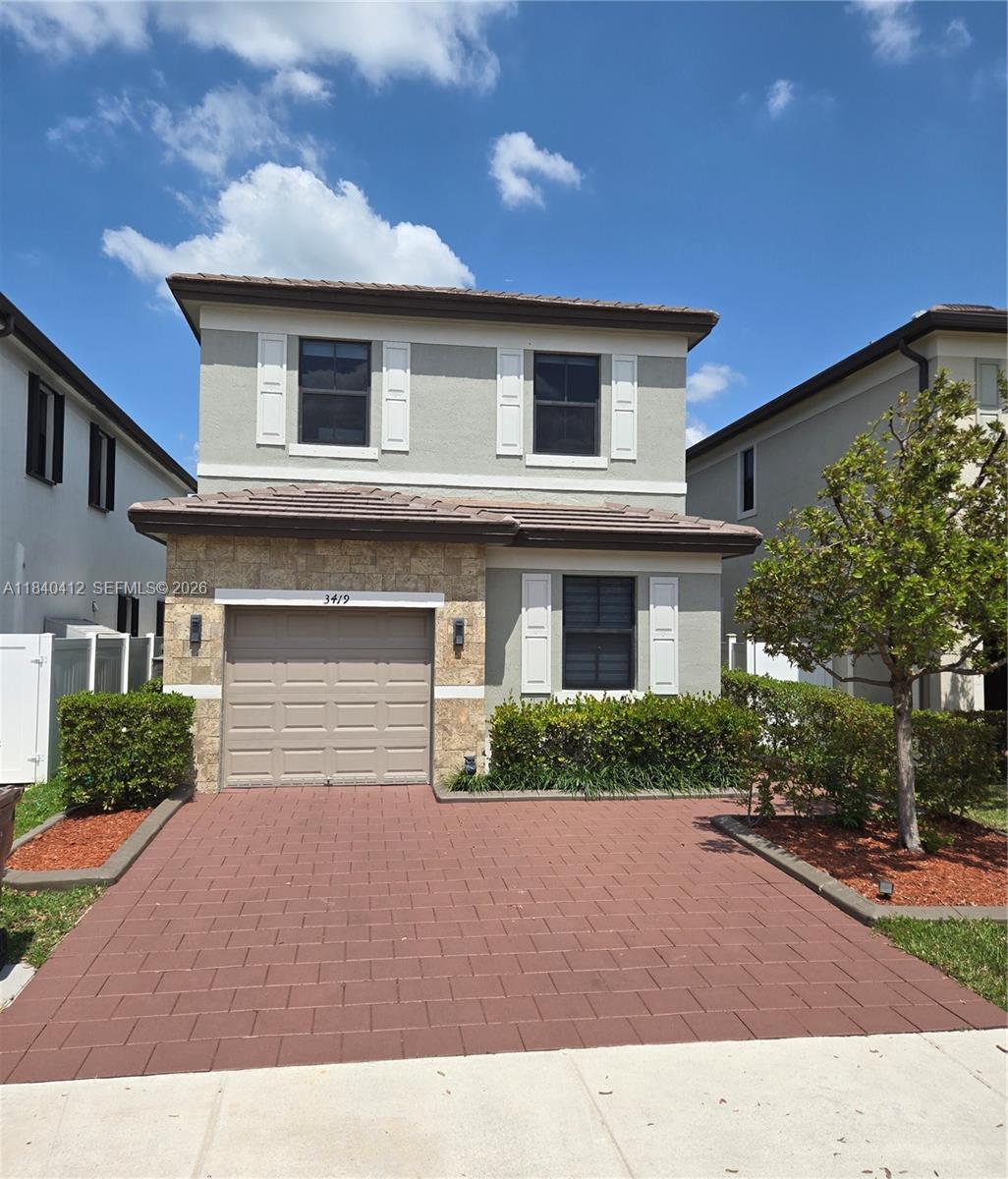 AQUABELLA NORTH - Residential