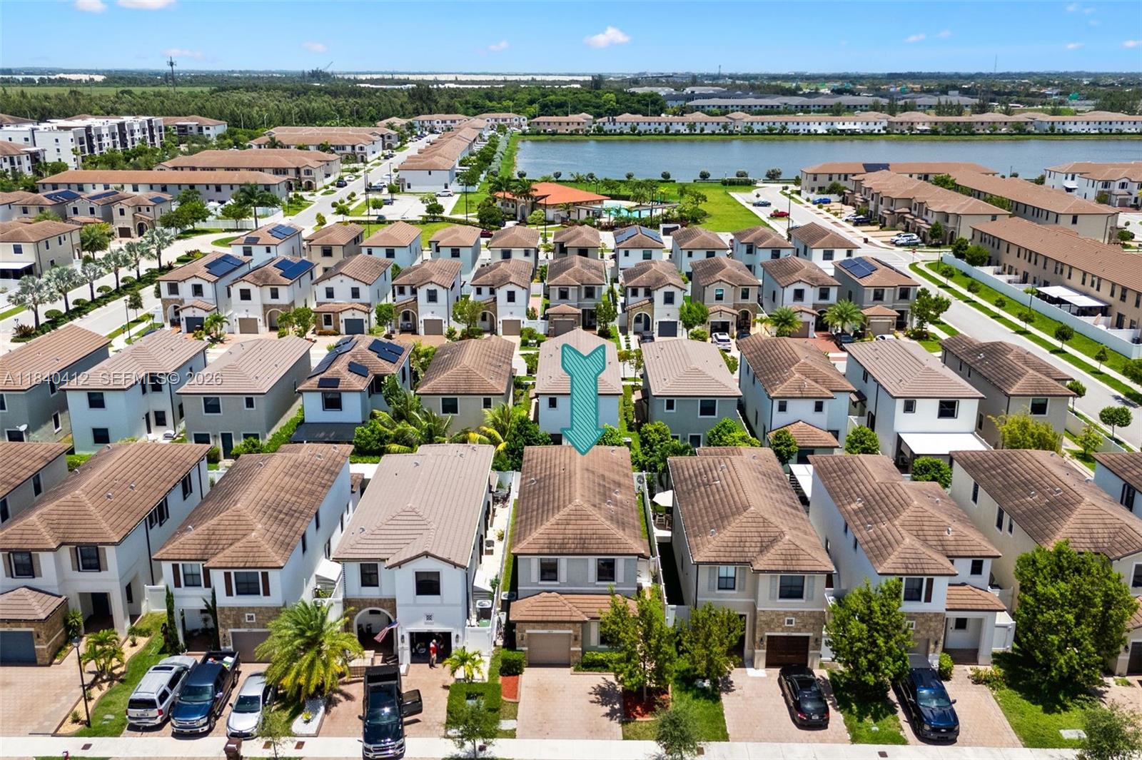 AQUABELLA NORTH - Residential