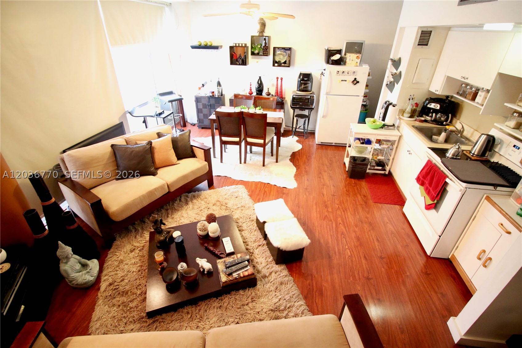 KING COLE CONDO - Residential Lease