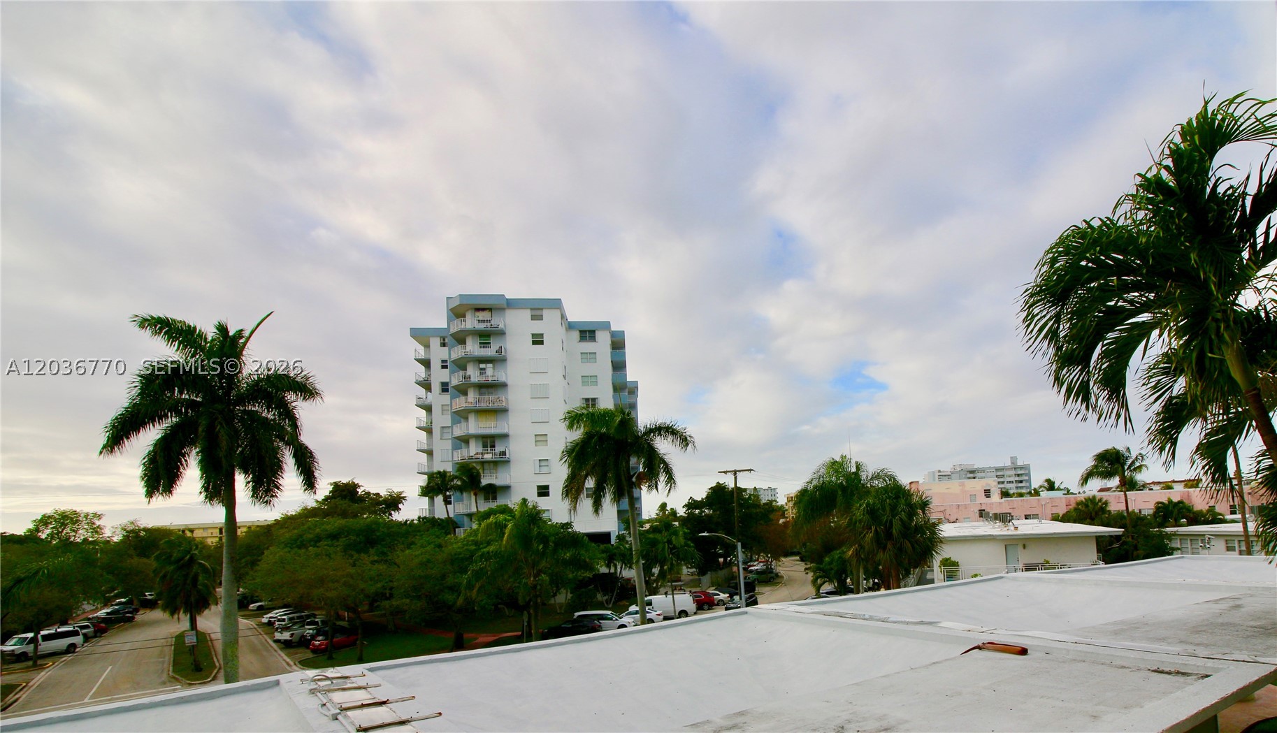KING COLE CONDO - Residential Lease