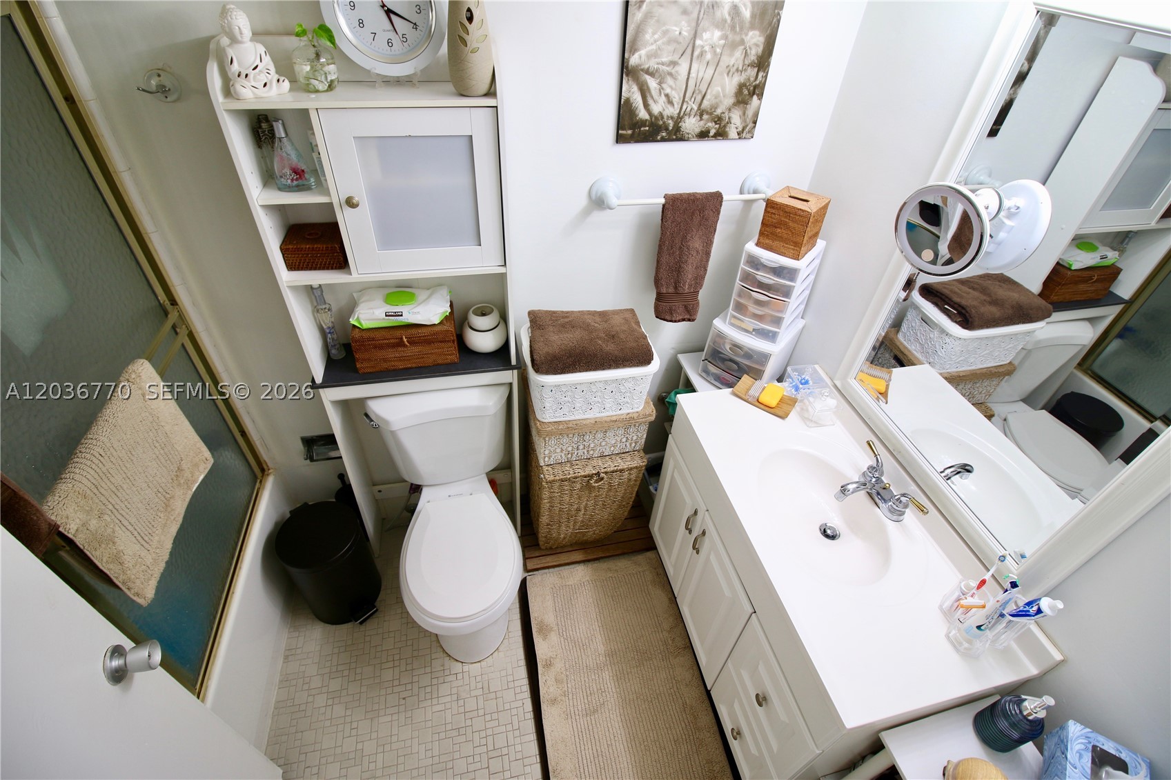 KING COLE CONDO - Residential Lease