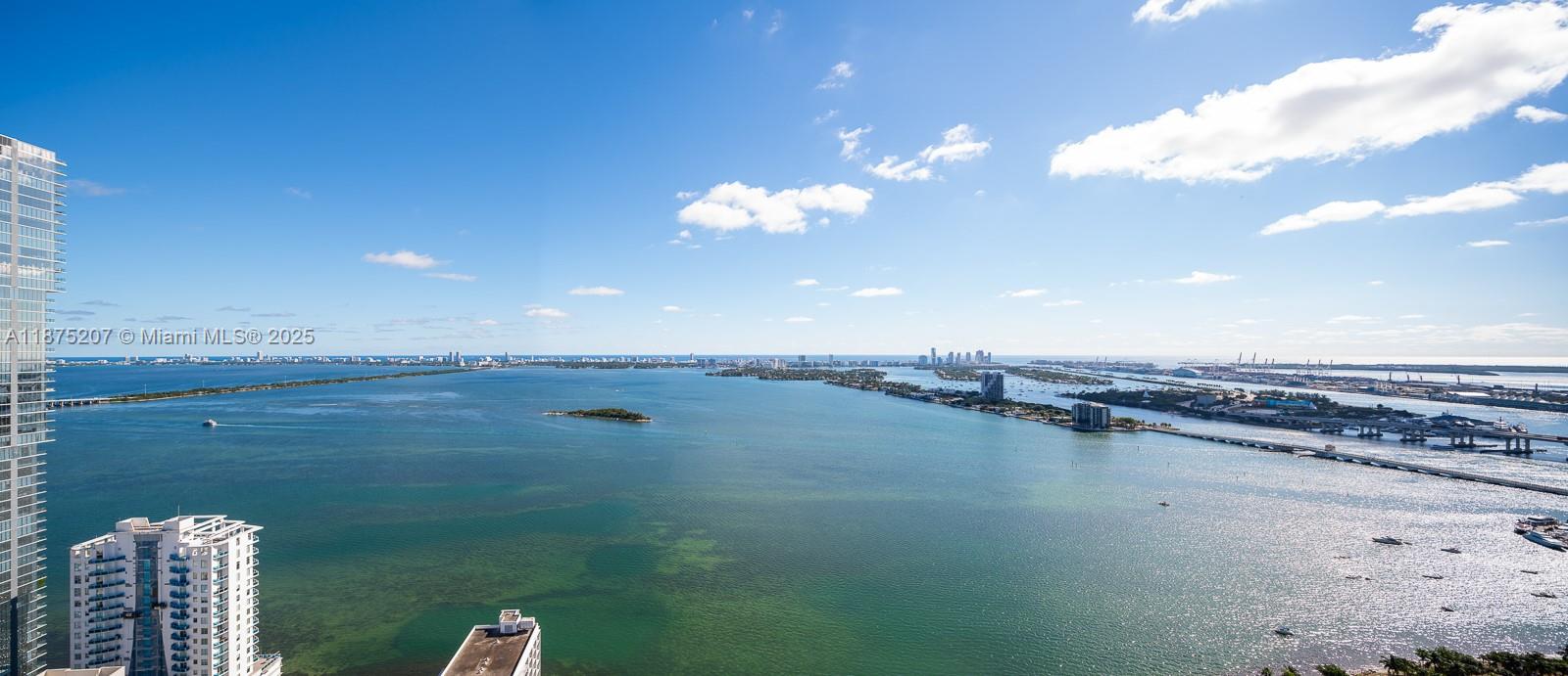 PARAMOUNT BAY CONDO - Residential
