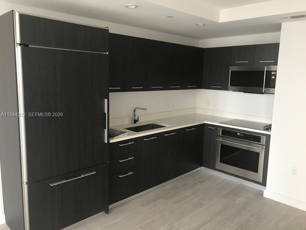 BRICKELL HEIGHTS EAST CON - Residential