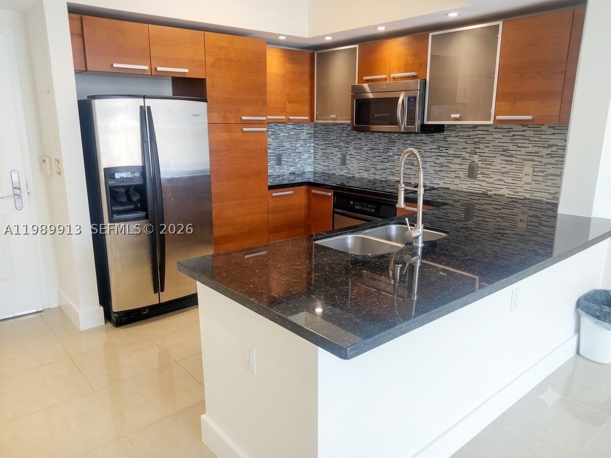 THE MINORCA CONDO - Residential
