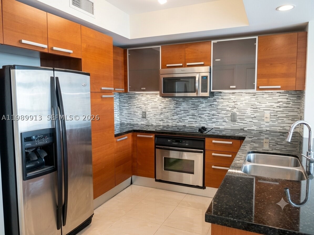 THE MINORCA CONDO - Residential