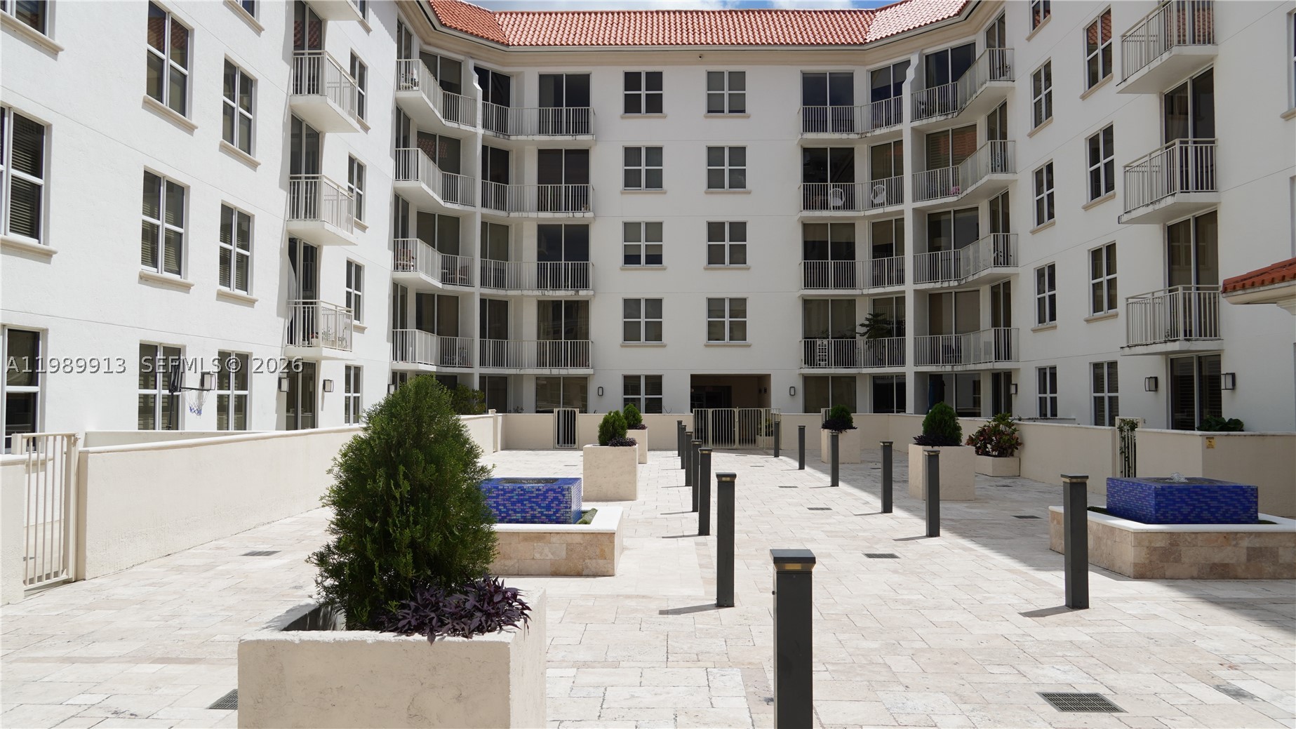 THE MINORCA CONDO - Residential