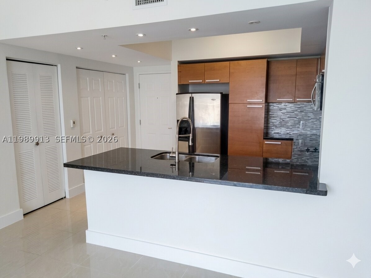 THE MINORCA CONDO - Residential