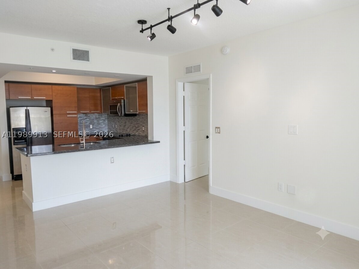 THE MINORCA CONDO - Residential