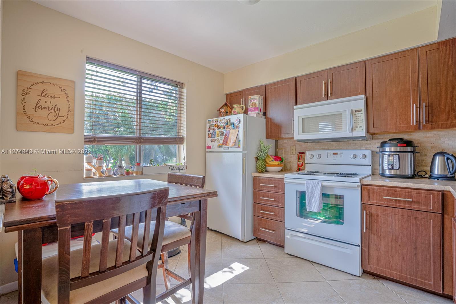 COLONNADES CONDO - Residential