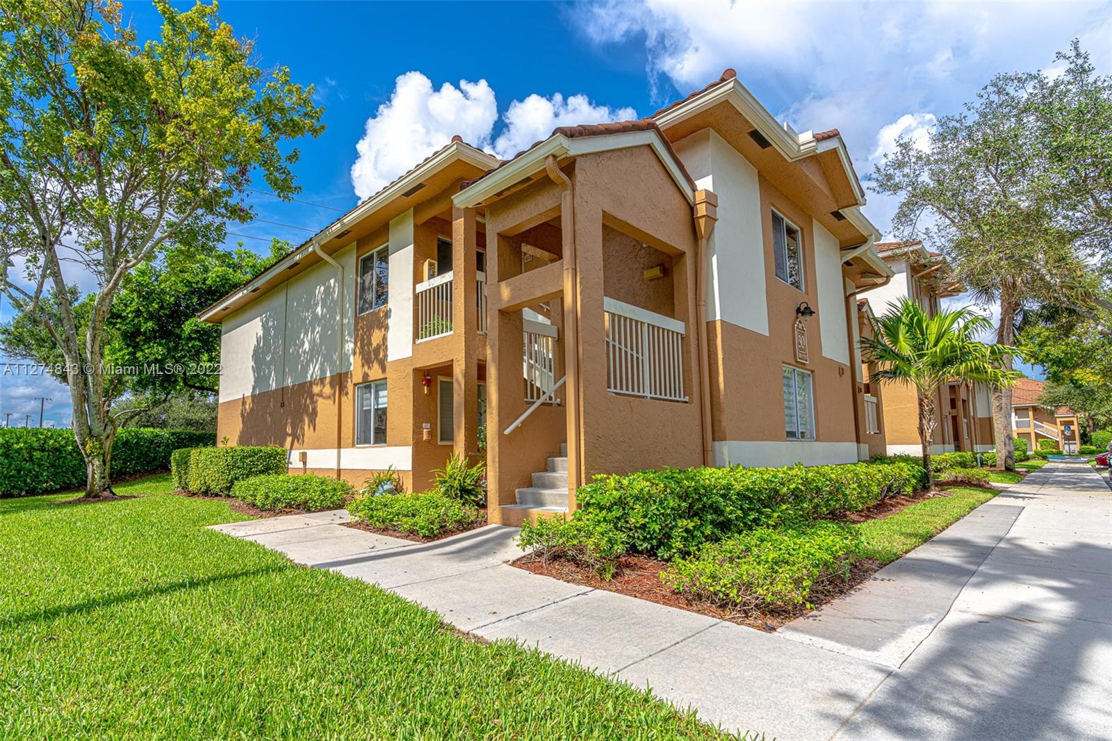 COLONNADES CONDO - Residential