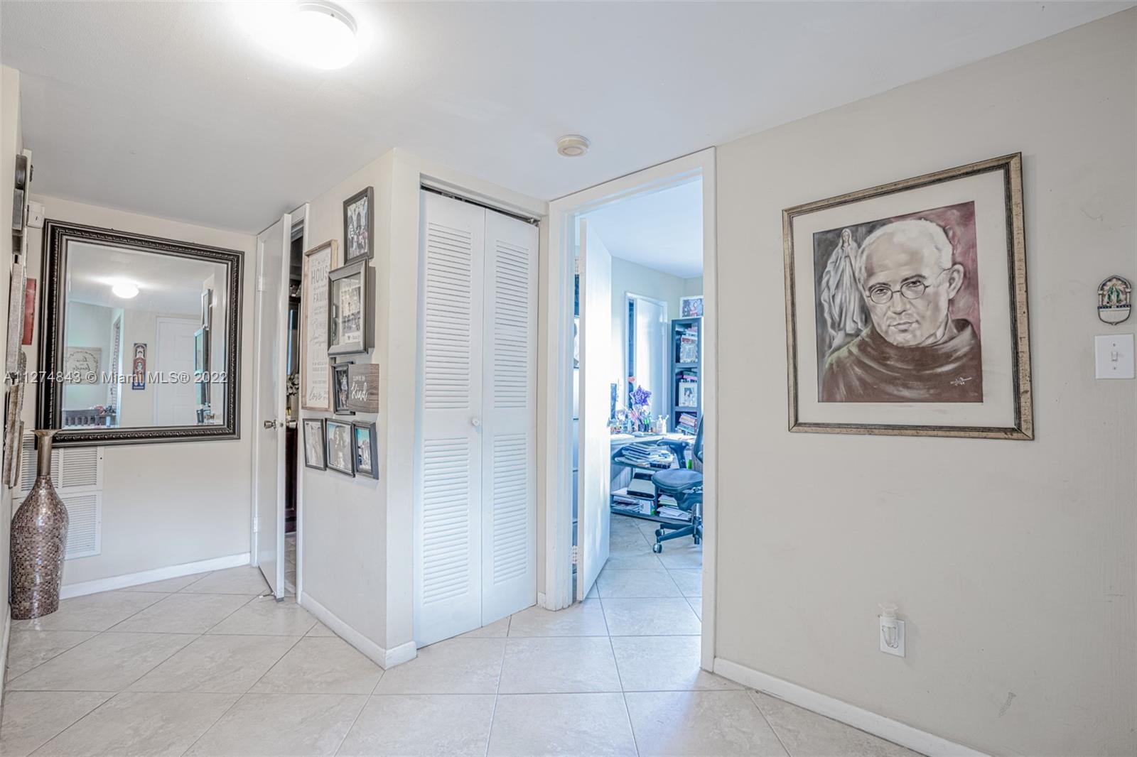 COLONNADES CONDO - Residential