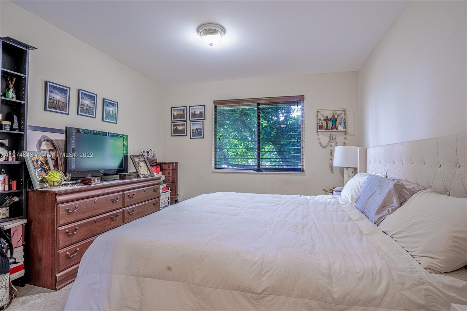 COLONNADES CONDO - Residential