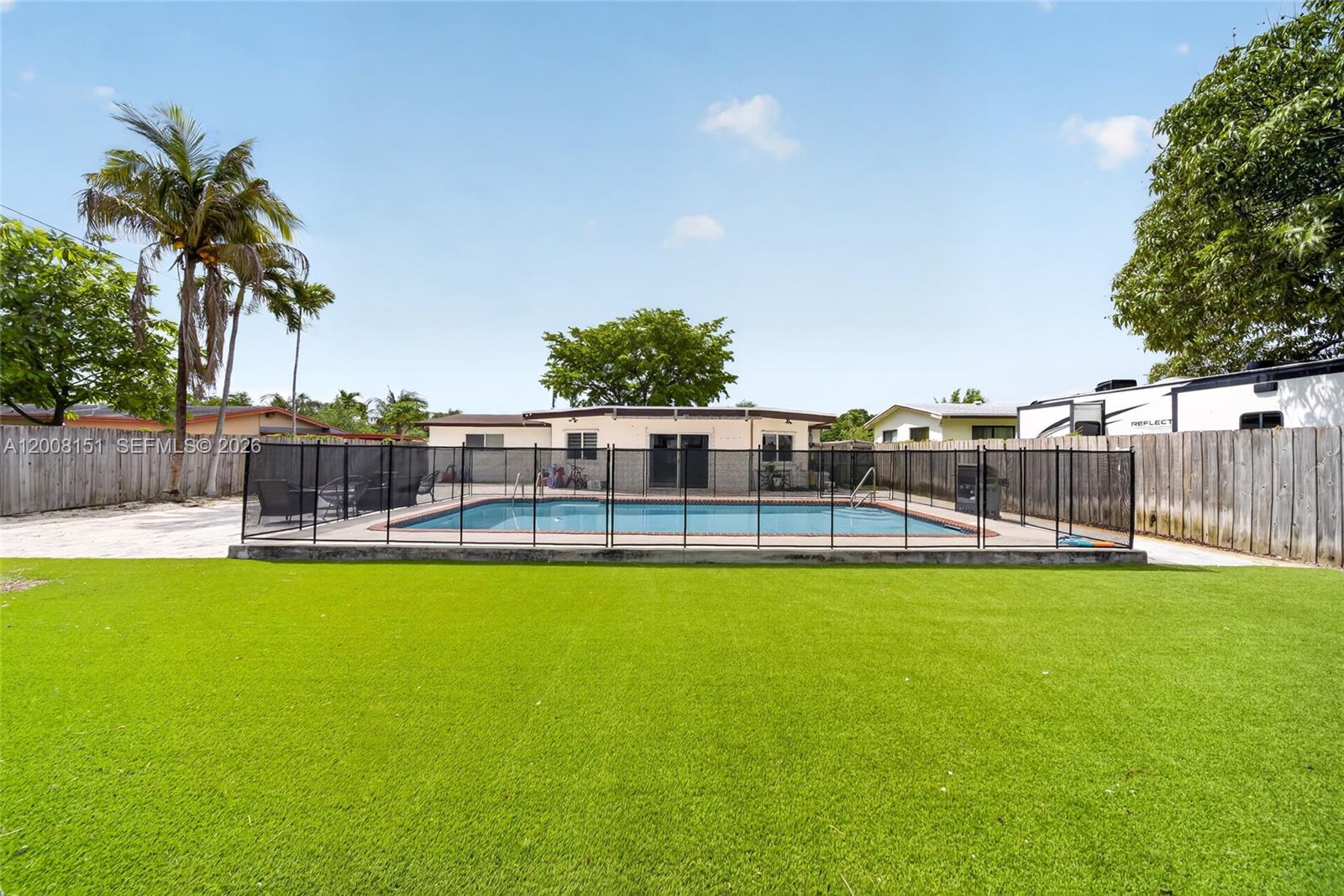 LAKE PARK MANOR REPLAT - Residential