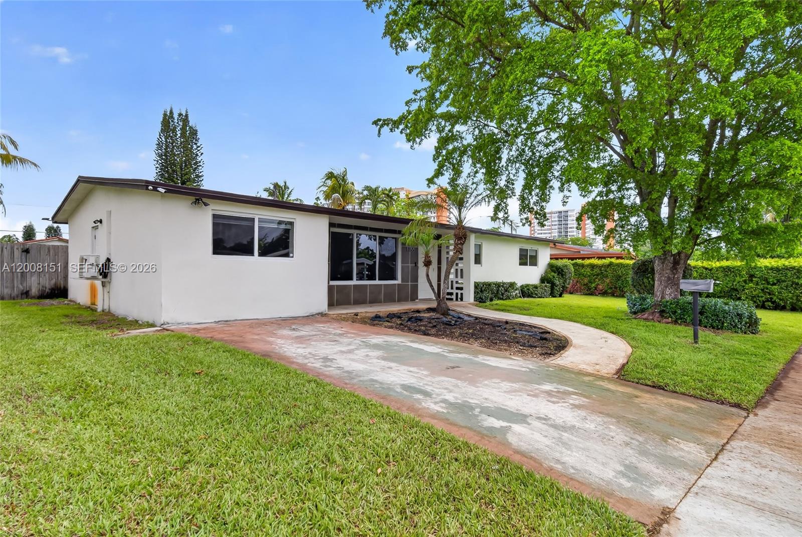 LAKE PARK MANOR REPLAT - Residential