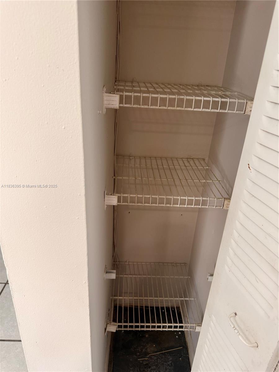 SUNSET HARBOUR SEC 2 - Residential Lease