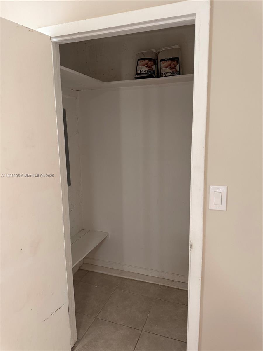 SUNSET HARBOUR SEC 2 - Residential Lease