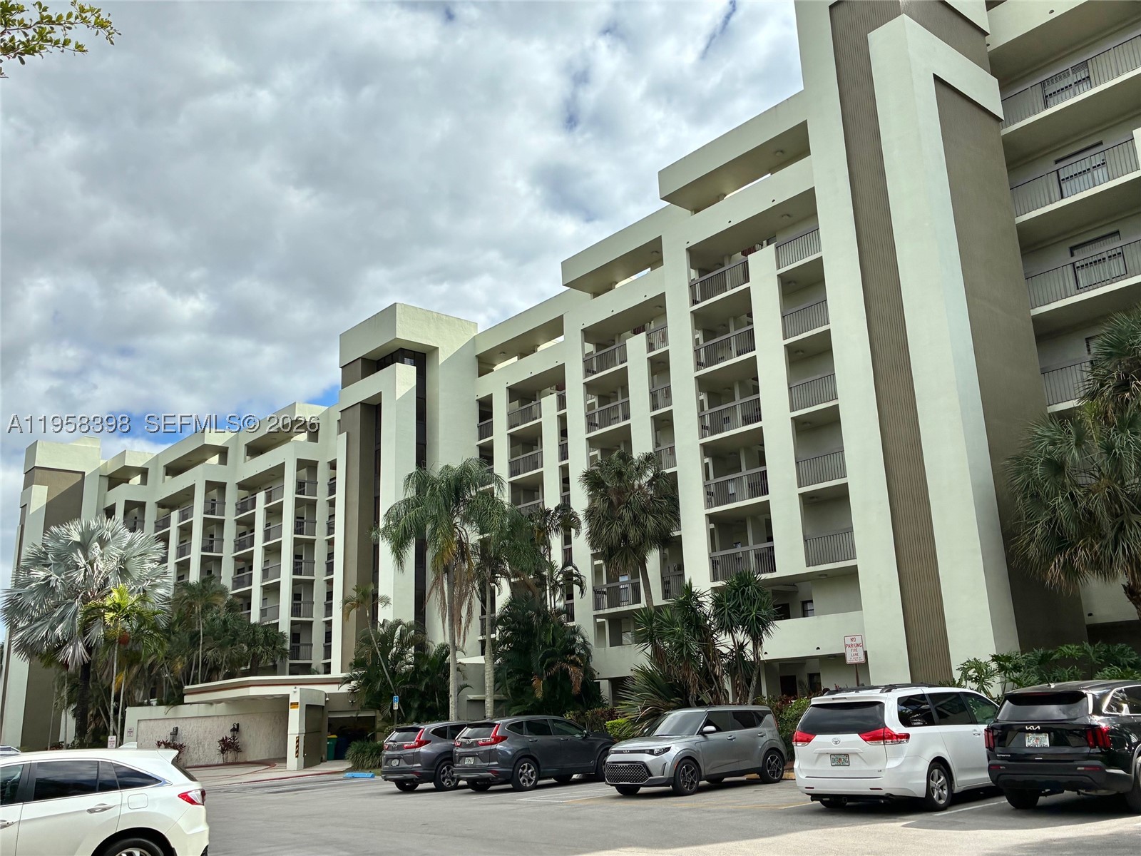 HORIZONS OF INVERRARY CON - Residential