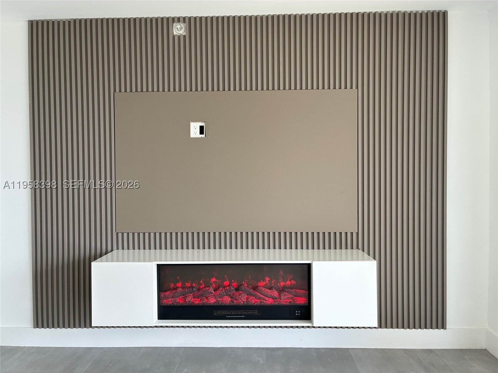 HORIZONS OF INVERRARY CON - Residential