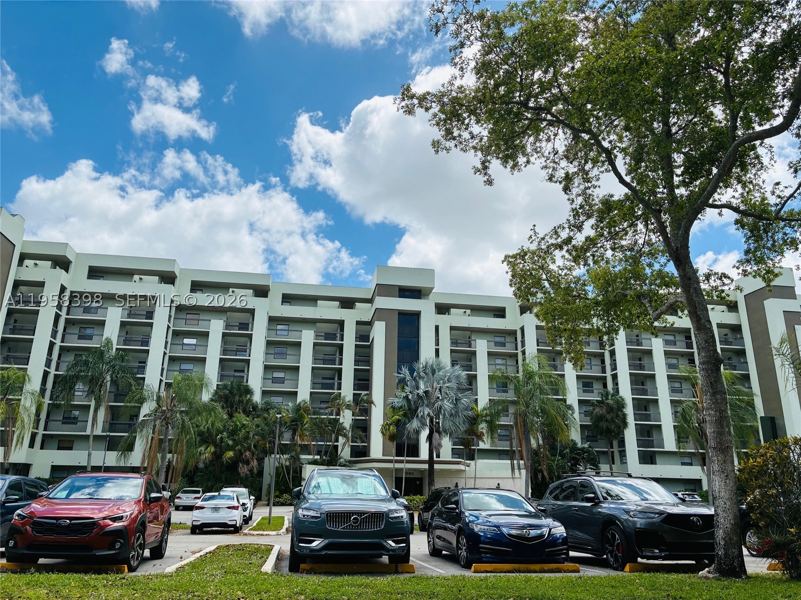 Remodeled Modern Interior 2 bedrom 2 Bath spacious condo1416 SF on the 7th floor. Horizons of Inverrary is a Gated All-Ages Community. This condo features sweeping screened patio views of Inverrary golf course, pool & lake in the sought-after West Inverrary community of Lauderhill. The open layout flows into a georgous kitchen featuring new high glosss white cabinets and new sleek quartz countertops along with new white quartz backsplash. It is a perfect space for entertaining complete with stainless steel sink, appliances and an in-unit Bosch washer and dryer. The generous master suite is a perfect retreat with a spacious walk-in closet. This bright Horizons of Inverrary condo is freshly painted with smooth ceilings, offering new 24 x 48 porcelain tile flooring throughout with a sound barrier underneath and high profile baseboards. The living room features this incredible accent wall including a built-in fireplace. he generous master suite is a perfect retreat with a spacious walk-in closet.  The second bedroom also offers 2 closets, its own walk-in closet and a second closet. Both bathrooms have been fully remodeled. Check out the new quartz vanities, mirrors and modern lighting.   Featuring a community pool and exercise room.  Fast availability to Florida Turnpike off of Commerical Blvd.  Commercial Blvd dining and shopping, and a quick 15-minute drive to Fort Lauderdale Beach. FL