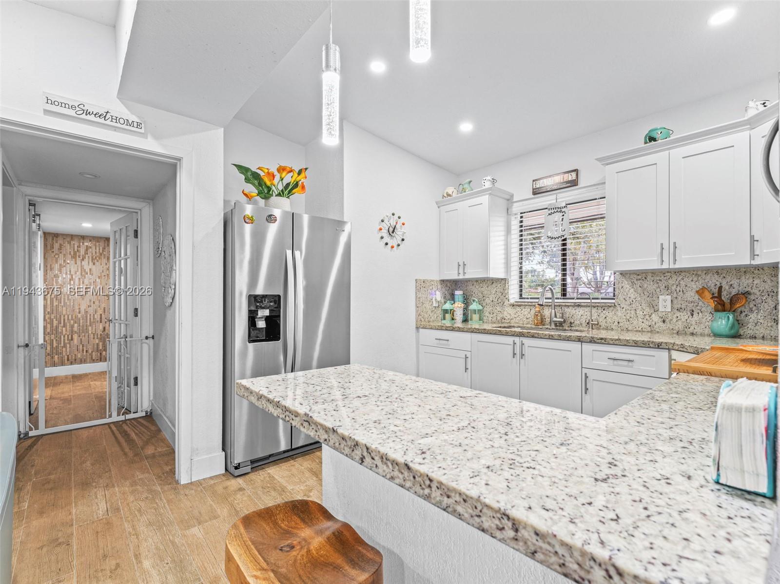 WESTWOOD LAKE 4TH ADDN - Residential