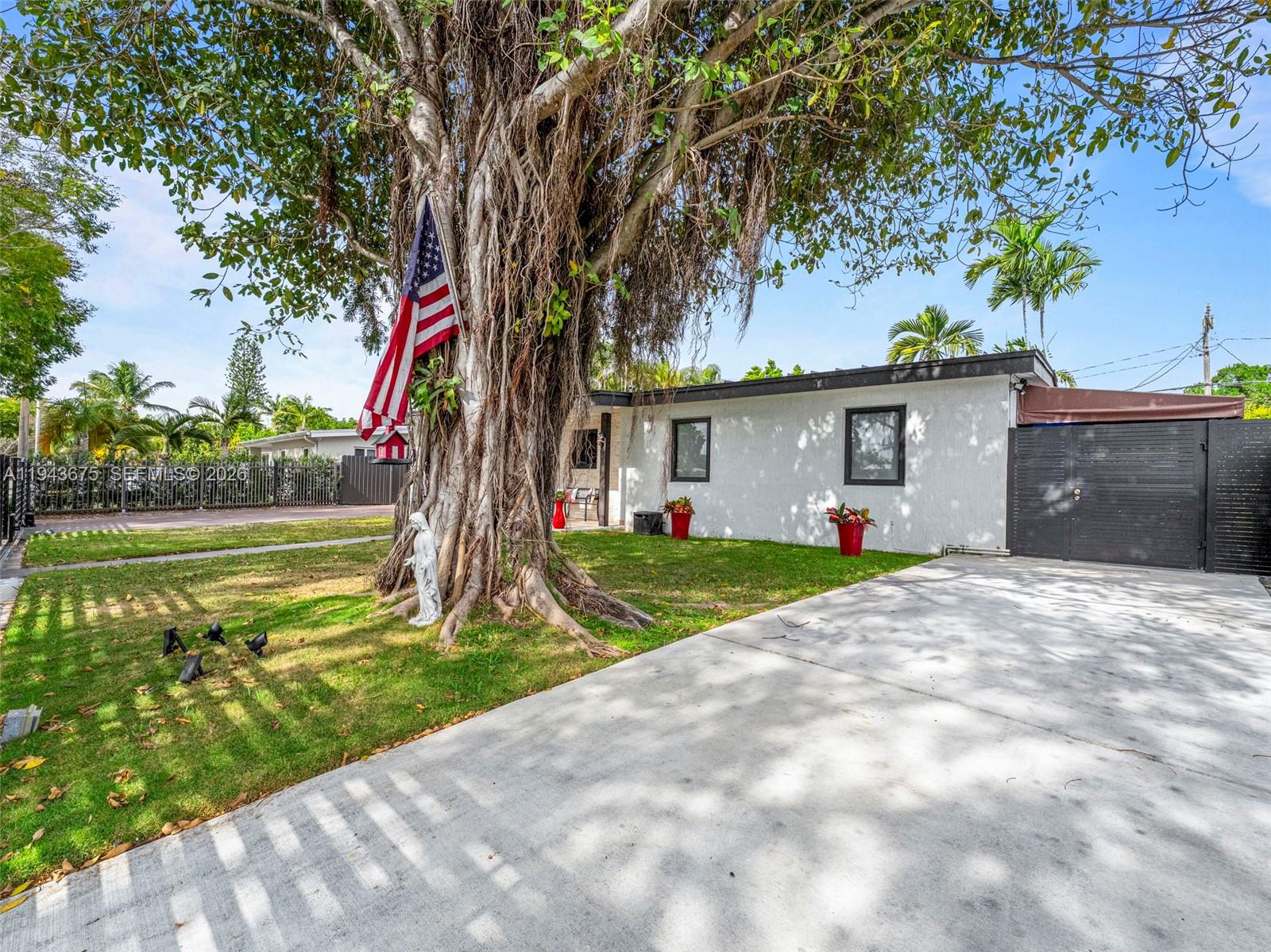 WESTWOOD LAKE 4TH ADDN - Residential