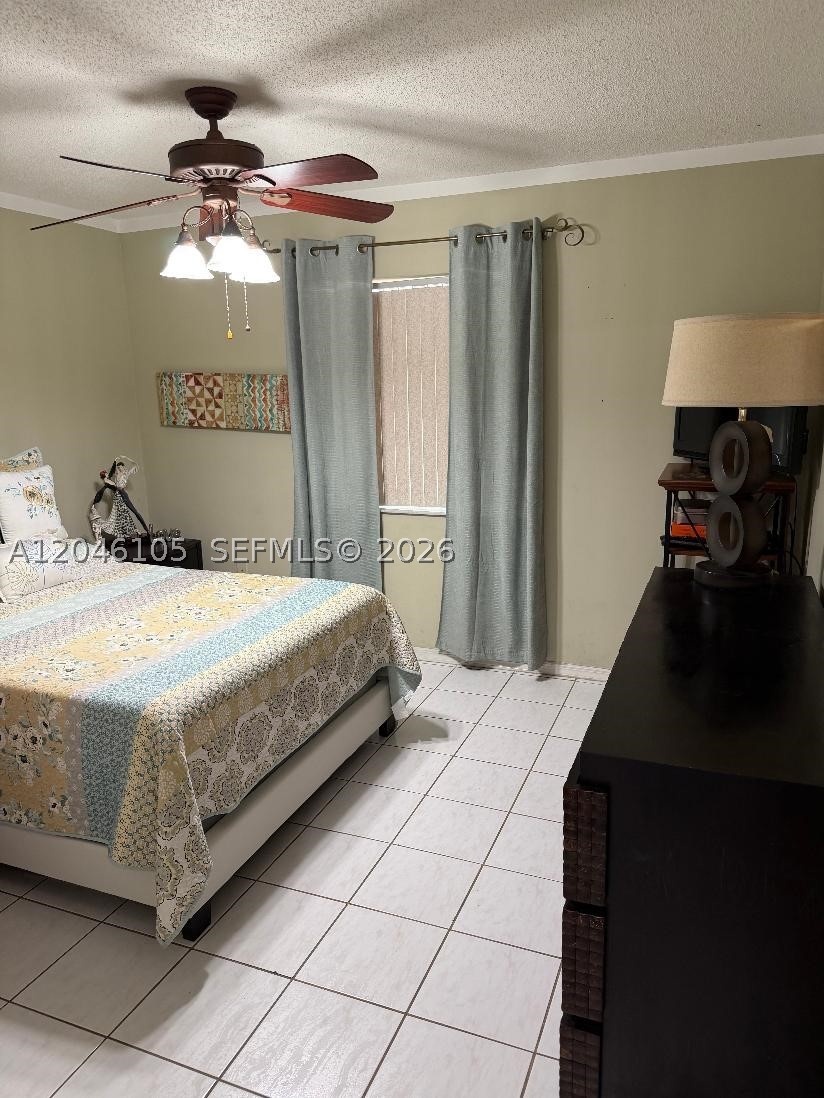 SPANISH LAKES 1ST ADDN - Residential