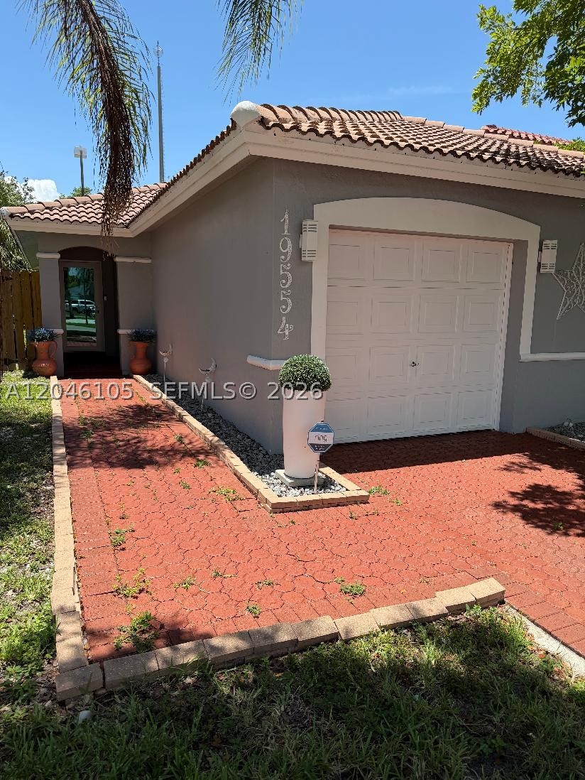 SPANISH LAKES 1ST ADDN - Residential