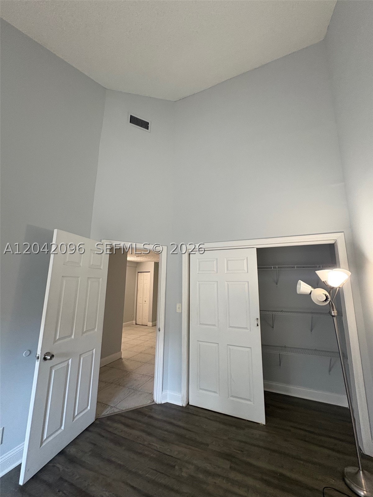 ORCHARD LAKE TOWN HOUSES - Residential