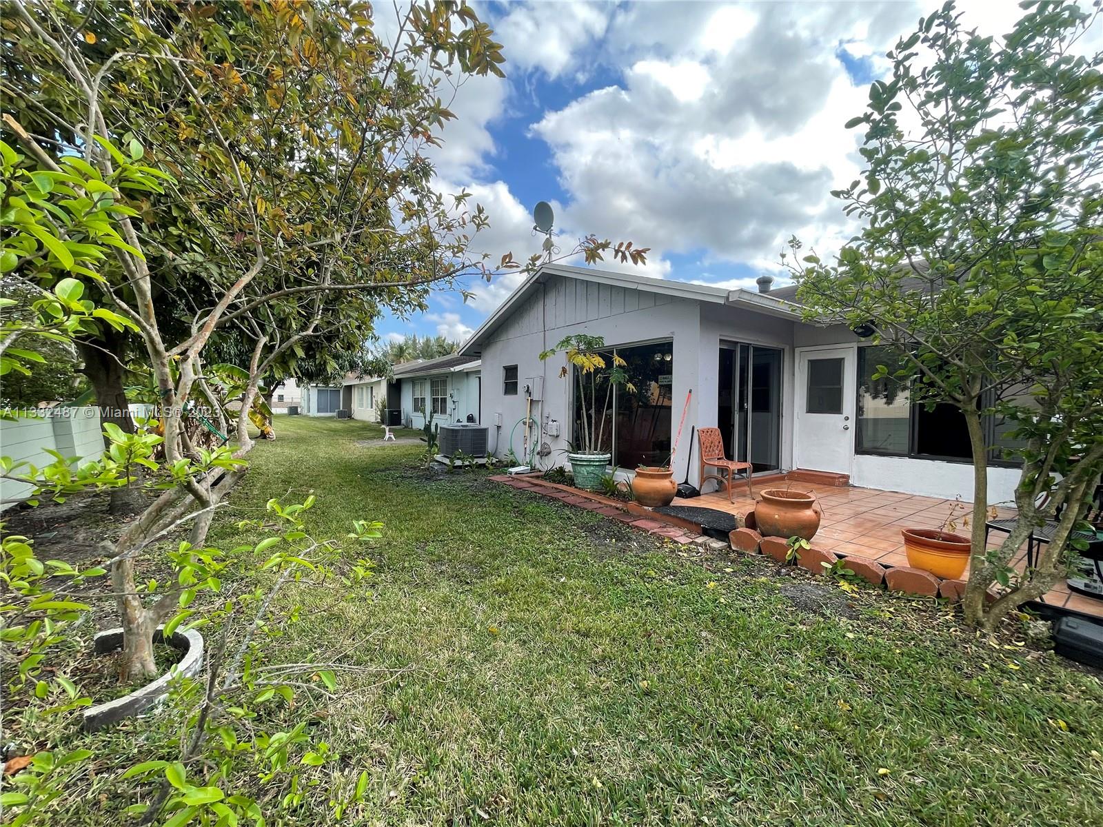 LAKEWOOD ON THE GREEN SEC - Residential Lease