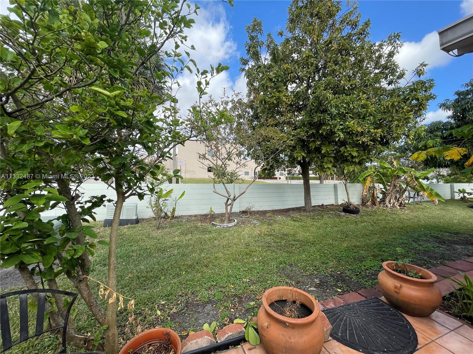 LAKEWOOD ON THE GREEN SEC - Residential Lease