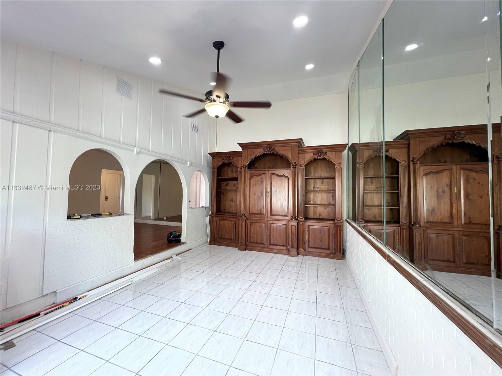 LAKEWOOD ON THE GREEN SEC - Residential Lease